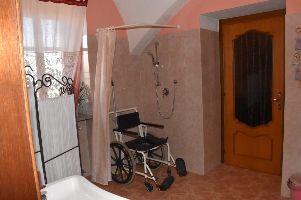 La Casa Di Enzo Bed & Breakfast Lequio Tanaro Ngoại thất bức ảnh