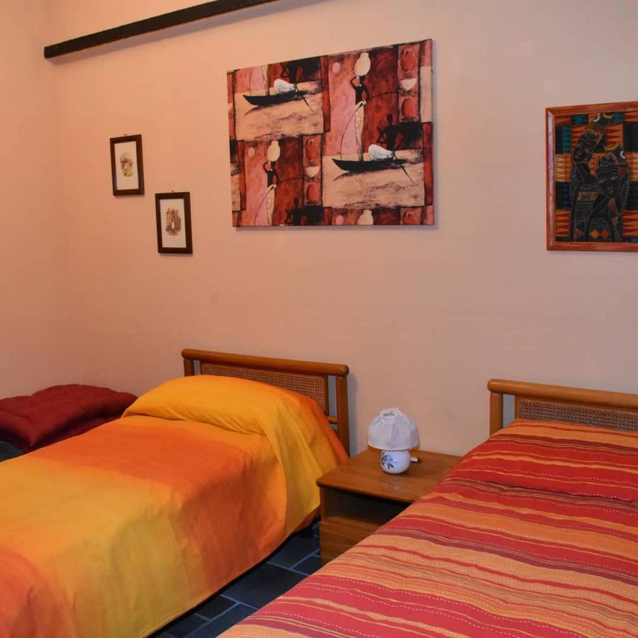 La Casa Di Enzo Bed & Breakfast Lequio Tanaro Ngoại thất bức ảnh
